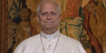 Pope to West African youth: Bear witness to peace, love amid conflicts