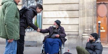 Parisian solidarity groups awaiting Pope’s visit