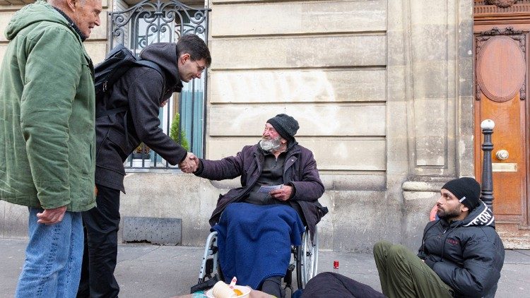 Parisian solidarity groups awaiting Pope’s visit