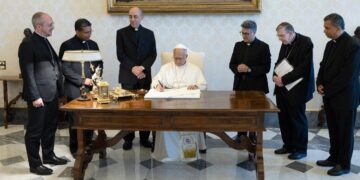 Nostra aetate, 60 years on: Church renews dialogue against hatred and division