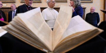 Pope: A library is not just place of books but of relationships and exchange