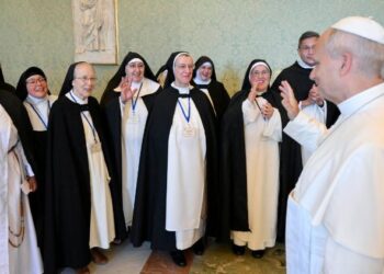 Pope to contemplative nuns: The importance of silence in a world marked by speed