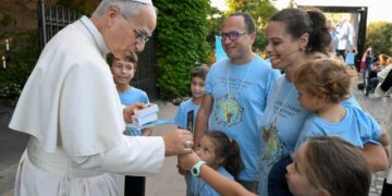 A rosary in the Vatican for ‘peace for all the children in the world’